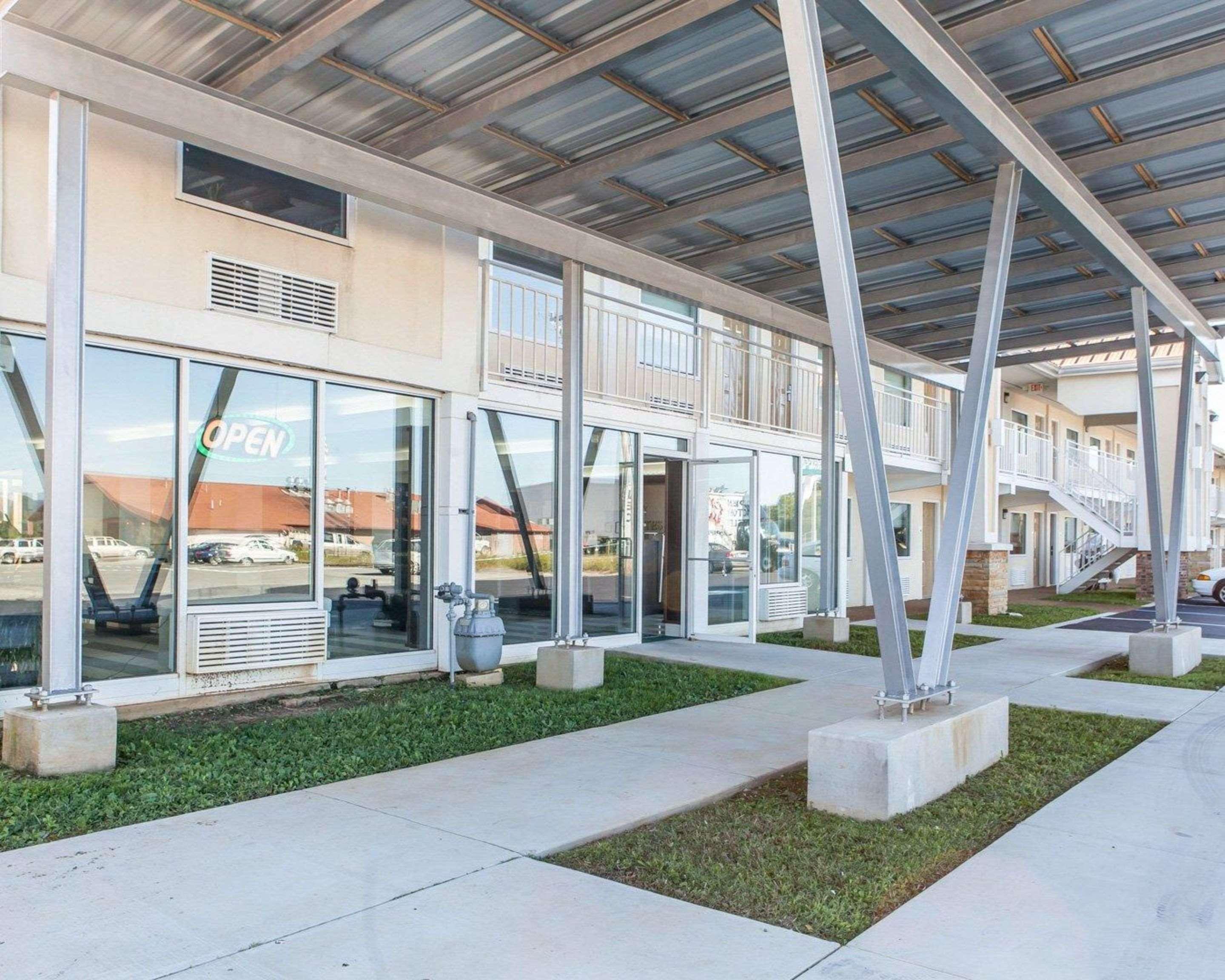 Quality Inn & Suites Jasper Exterior foto
